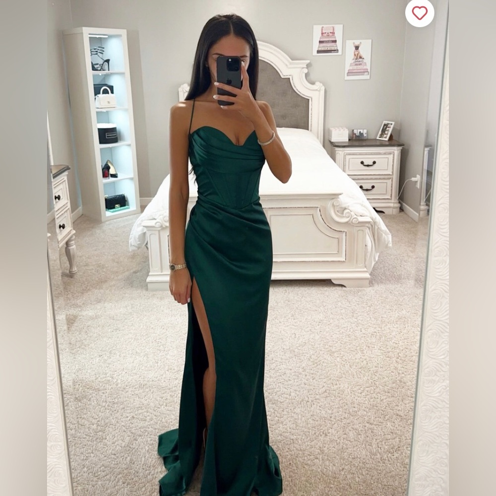 beautiful emerald green corset top dress